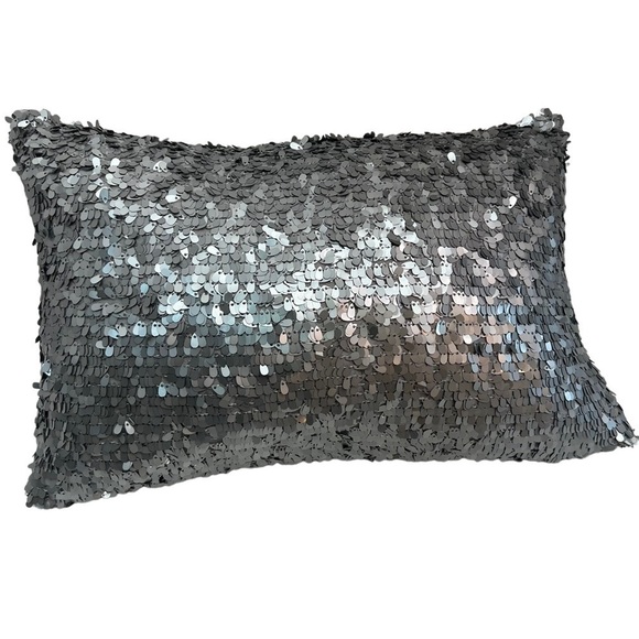 𝅺silver Sequin Lumbar Accent Decorative Pillow 17 x 10 - Picture 1 of 6